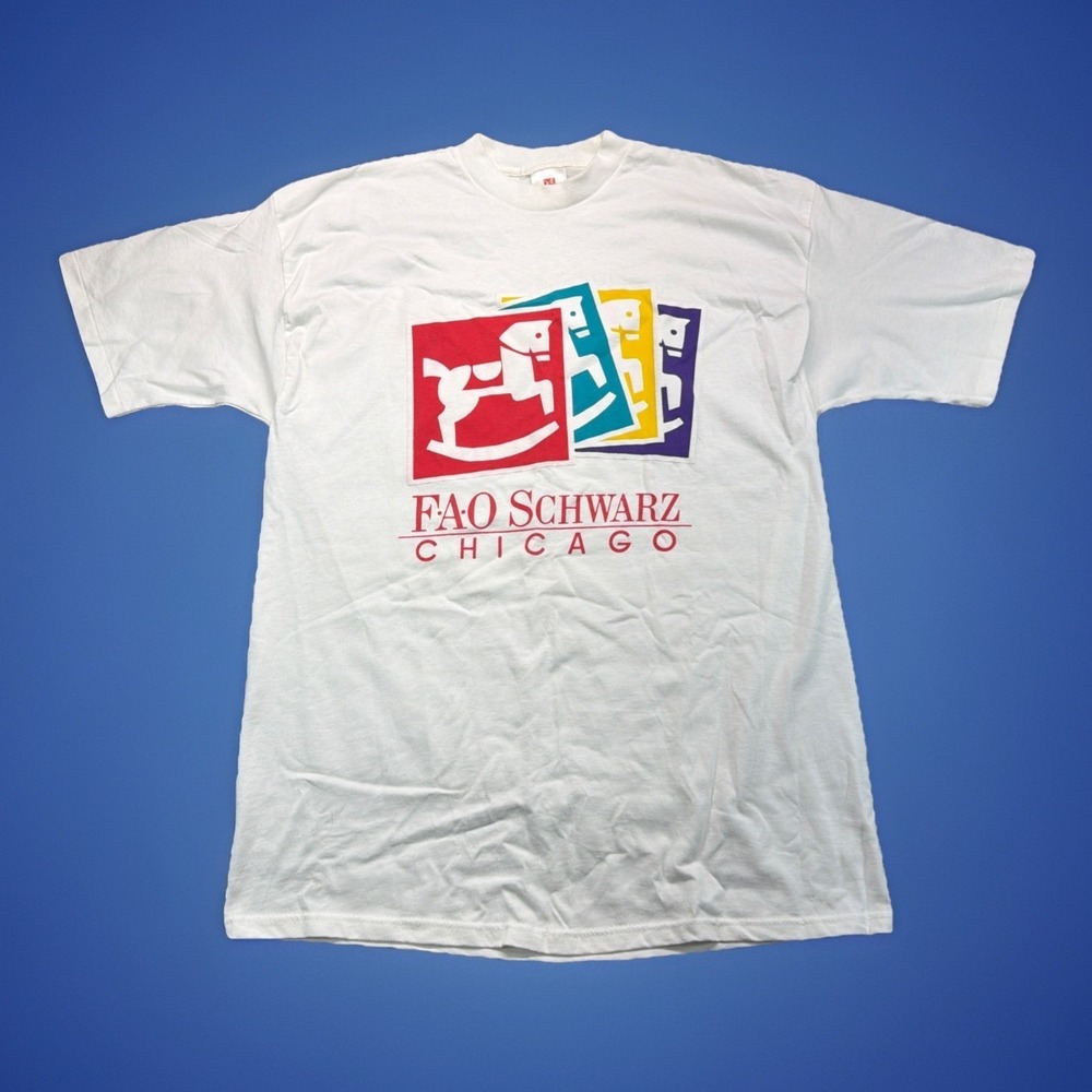 VTG Single Stitch FAO Schwarz Men's Size XL Logo White‎ Short Sleeve
